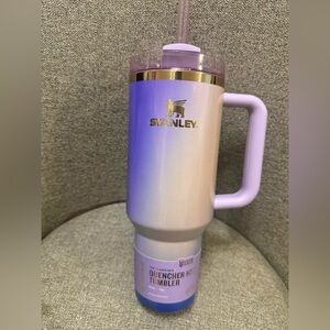 Wicked x Stanley FlowState Quencher Glinda For Good Tumbler - 40oz